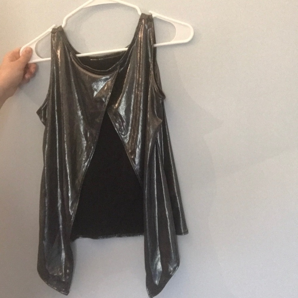 Metallic Tank - Picture 2 of 2
